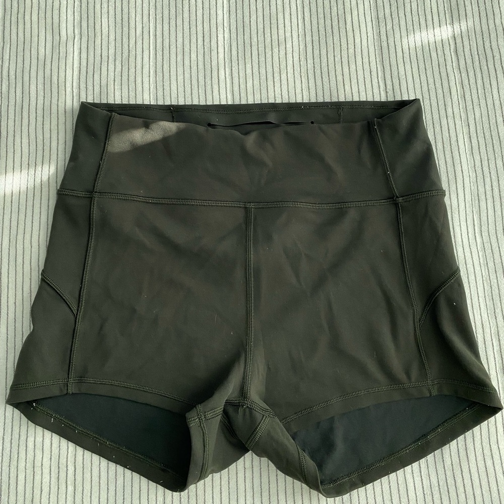 Lululemon Align shorts - army green